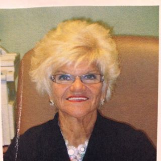 Profile Picture of Maryann Wasmuth (Laboska) (@maryann.wasmuth.5) on Facebook