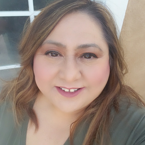 Profile Picture of Sonia Rincon (@smrincon2) on Poshmark