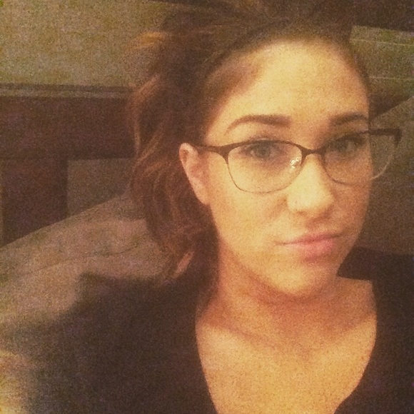 Profile Picture of Sara Zambotti (@zambottis) on Poshmark