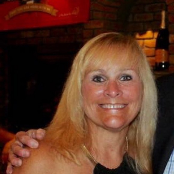 Profile Picture of Ann marie Bybel (@hazel0214) on Poshmark