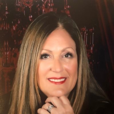 Profile Picture of Eva-Marie Mancuso (@eva_mancuso) on Twitter
