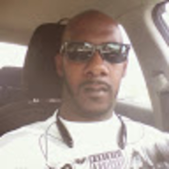 Profile Picture of Toney Thomas (@toney47) on Poshmark