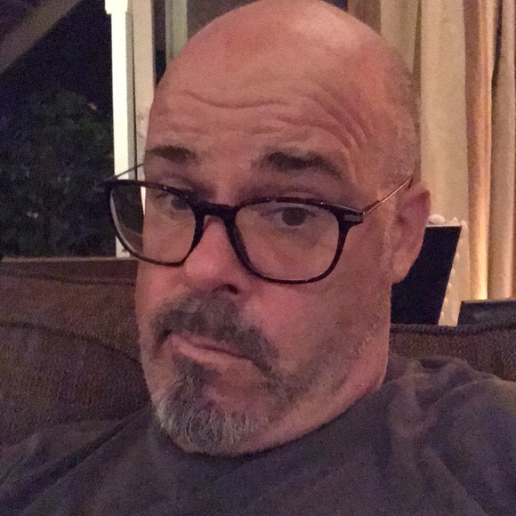 Profile Picture of Frank Robinson (@franklymaui) on Poshmark