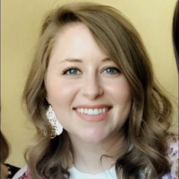 Profile Picture of Kaitlyn Keeling (@keelingkm) on Poshmark