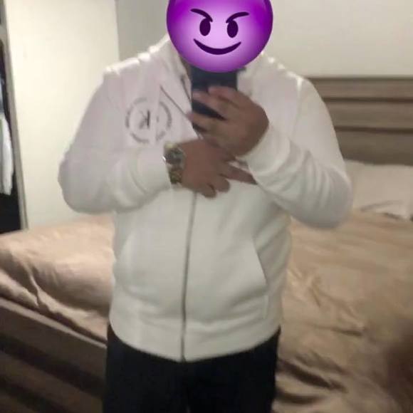 Profile Picture of Brandon Vicente (@brandonvicente) on Poshmark