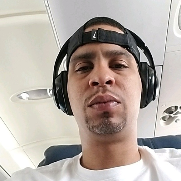 Profile Picture of Humberto Pichardo (@berto1979) on Poshmark