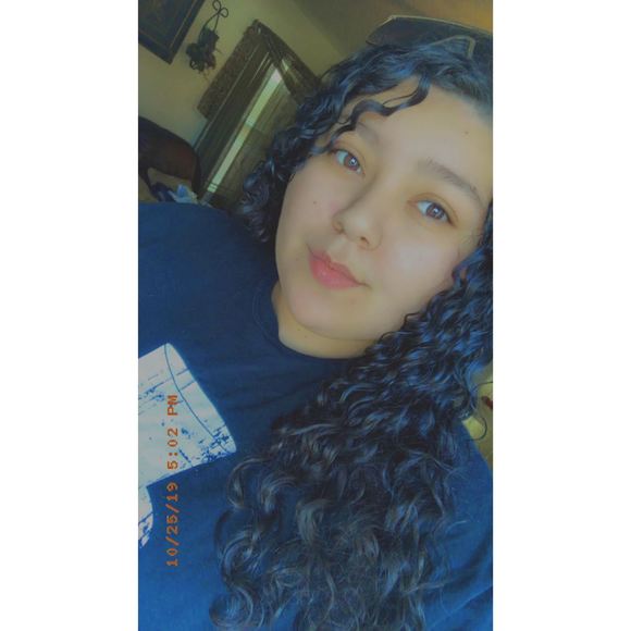 Profile Picture of Odalys Campos (@odalys_campos) on Poshmark