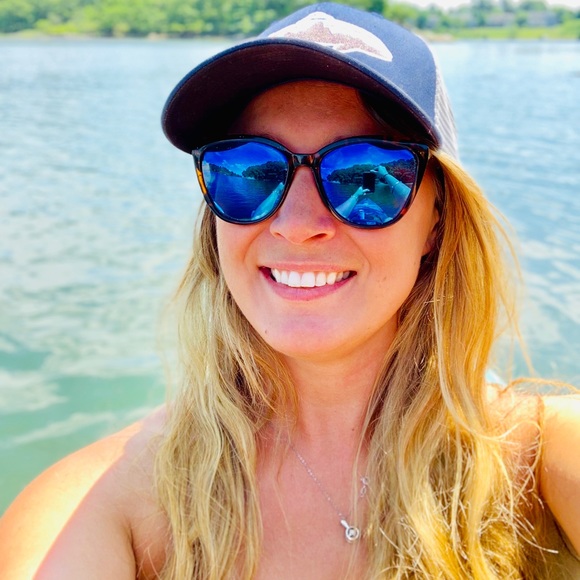 Profile Picture of Caitlin Wollack (@caitlinw609) on Poshmark