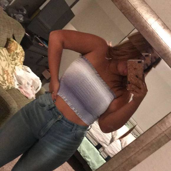 Profile Picture of Jhordanis daniela Camargo avila (@jhordanis2001) on Poshmark