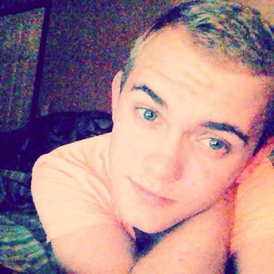Profile Picture of Aaron Romano™ ⚓️ (@@Aaryberry) on Twitter