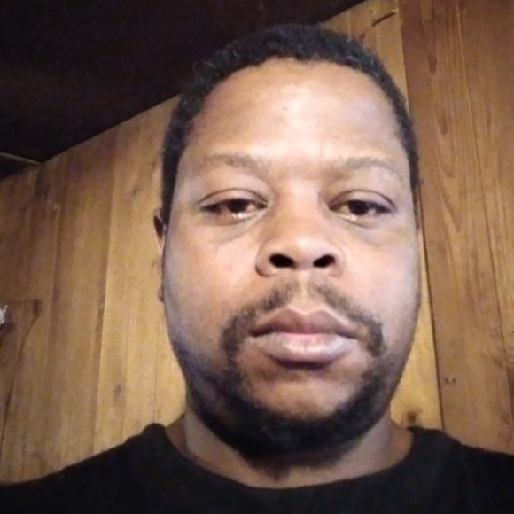 Profile Picture of Richard Turner (@richardturne634) on Poshmark