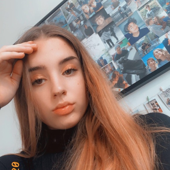 Profile Picture of Ophelie Migneault (@opheliem) on Poshmark