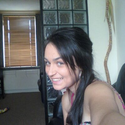 Profile Picture of Nickie Stewart (@nuttynickie) on Twitter
