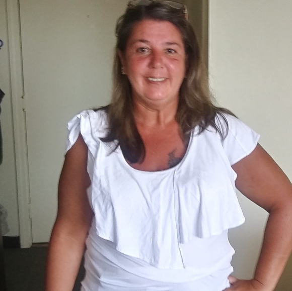 Profile Picture of Dawn Duffy (@dawndan14) on Poshmark