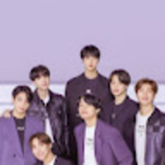 Christina Wiegman - Poshmark Profile Picture of Christina Wiegman (@cwieg43) on Poshmark