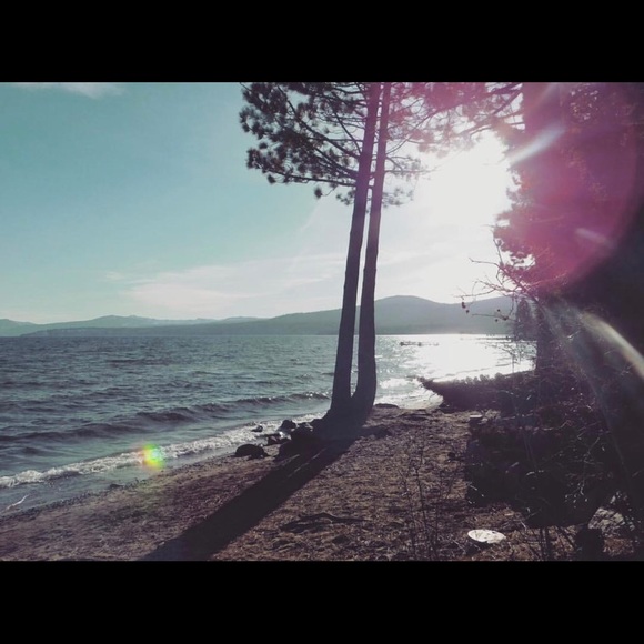 Profile Picture of Lindsey Duncan (@lindseydunca819) on Poshmark