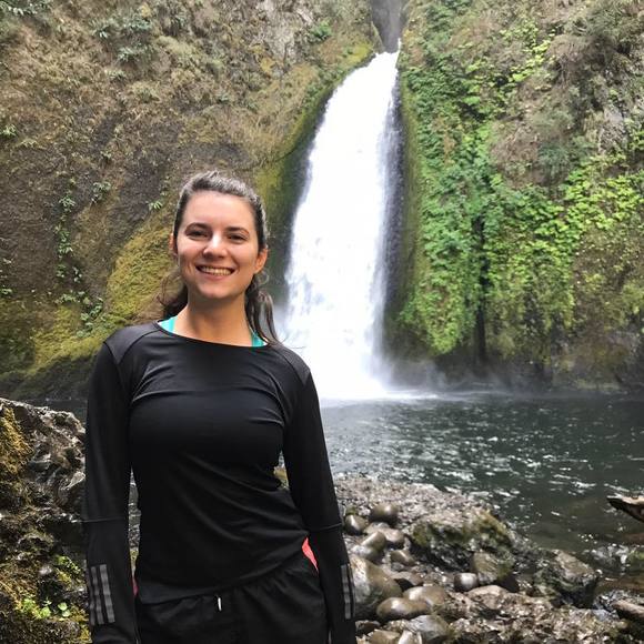 Profile Picture of Mira Hanfling (@mirahanfling) on Poshmark