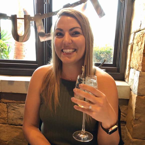 Profile Picture of Stefanie Mayer (@sburgett19) on Poshmark