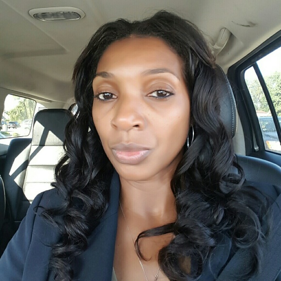 Profile Picture of Crystal Mcgregor (@mcrctn21) on Poshmark