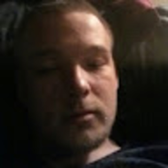 Profile Picture of Mark Knight (@markknight35) on Poshmark