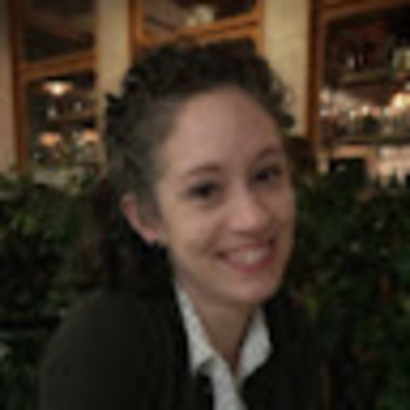 Profile Picture of Genevieve Westerby (@gwesterby) on Poshmark