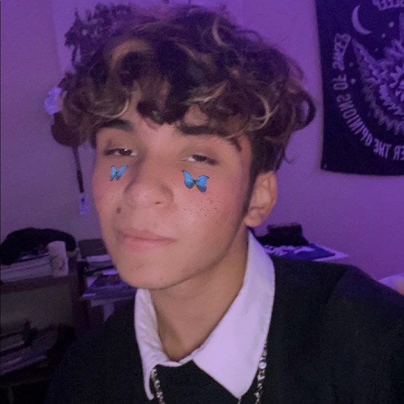 Profile Picture of Jacob Bobian (@lilsocks31) on Poshmark