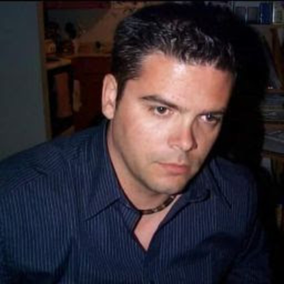 Profile Picture of Markus Mark (@markusd40) on Poshmark