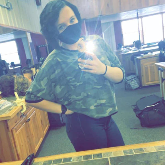 Profile Picture of Shawntel Williams (@baby_doll101) on Poshmark