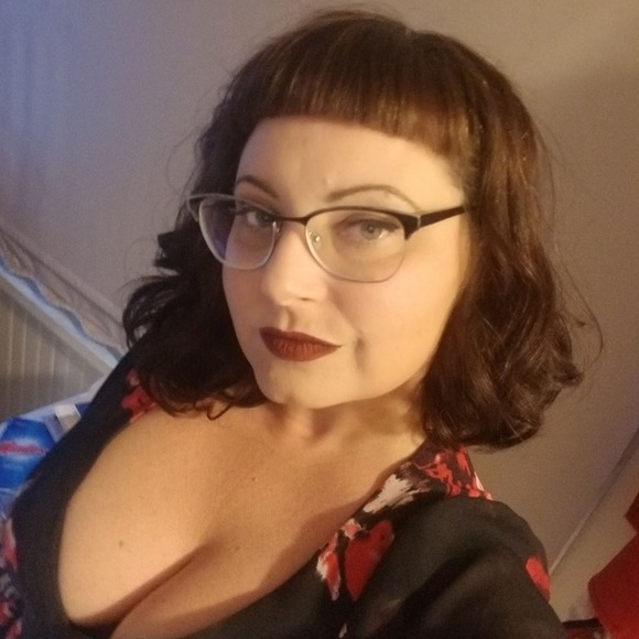 Profile Picture of Kitty Wilson (@kitty761) on Poshmark