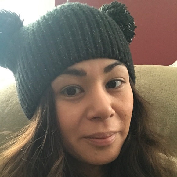 Profile Picture of Virginia Foland (@mrsfoland) on Poshmark