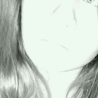 Profile Picture of Nikki Bloom (@PocketEmo117) on Twitter