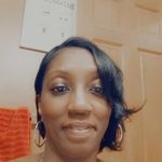 Profile Picture of Lisa Byrd y (@lisaanderabowie) on Instagram