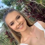 Profile Picture of Lara (@laracastley) on Instagram