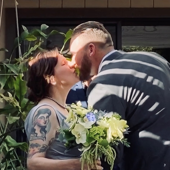 Sarah Whipple - Poshmark Profile Picture of Sarah Whipple (@sbwhip) on Poshmark