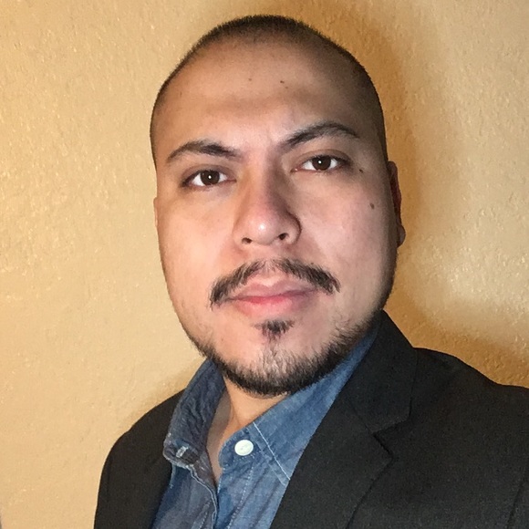 Profile Picture of Antonio Ferrer (@antonioferr_) on Poshmark