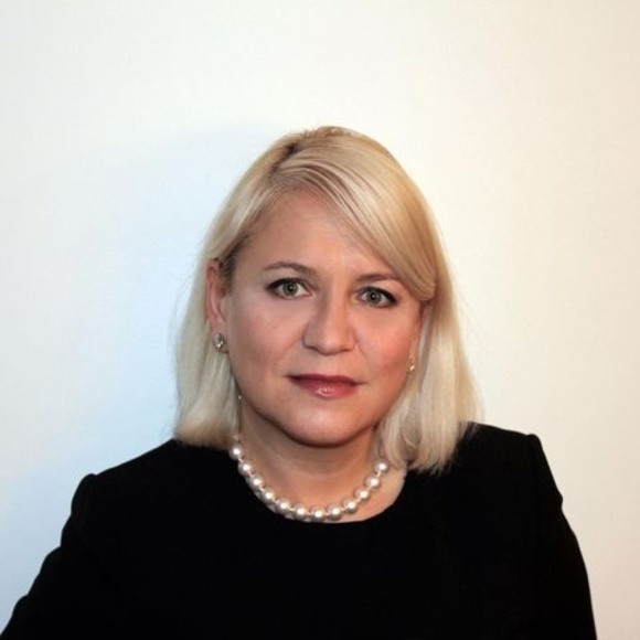 Profile Picture of Ulla Siwiec (@ullasiwiec) on Poshmark