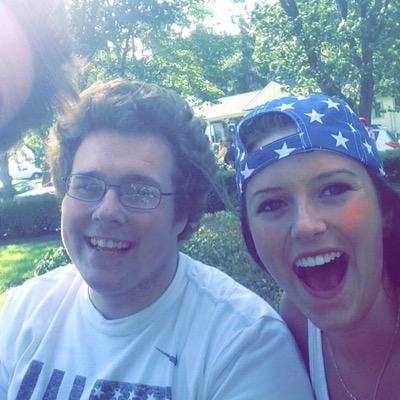 Profile Picture of Matt Hill (@SlapHappyHill) on Twitter