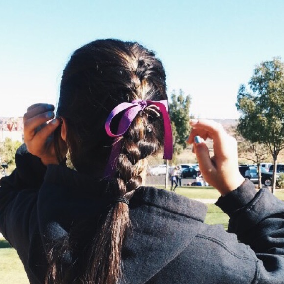 Profile Picture of Naya Tillitt (@nayat) on Poshmark