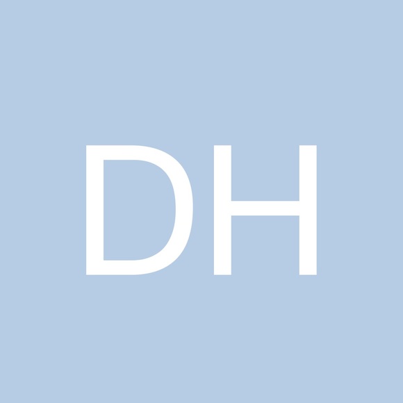 Profile Picture of Daniel Hunter (@danielhunter08) on Poshmark