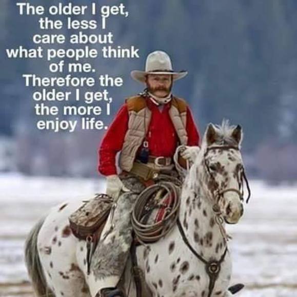 Profile Picture of Luis Vicente (@lv32120) on Poshmark