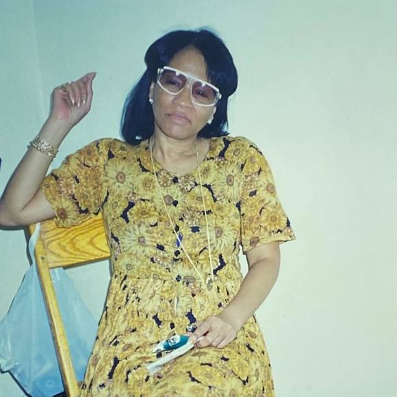 Profile Picture of Alicia Michael (@amh5831) on Poshmark