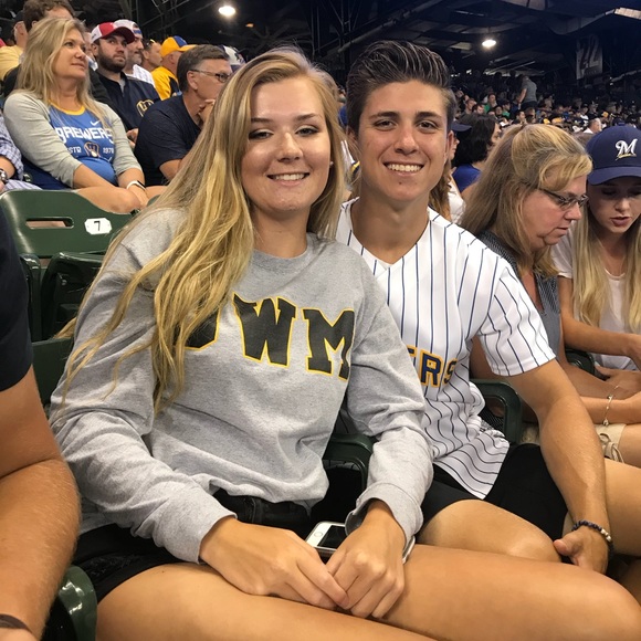 Profile Picture of Riley Spankowski (@riley_spank) on Poshmark