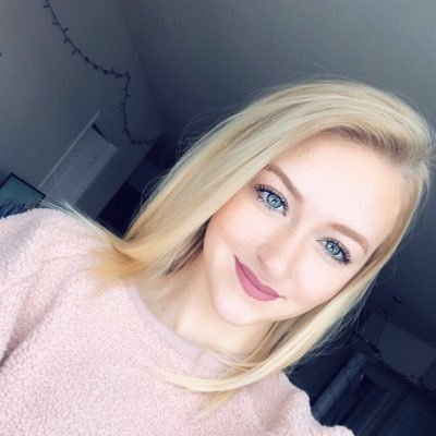 Profile Picture of Emily (@hagen_11) on Twitter