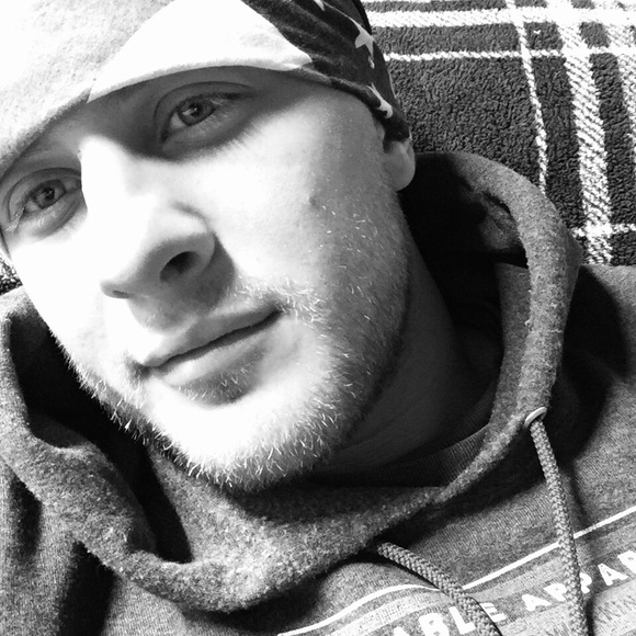 Profile Picture of Z. douglas Tibbens (@superman34831) on Poshmark