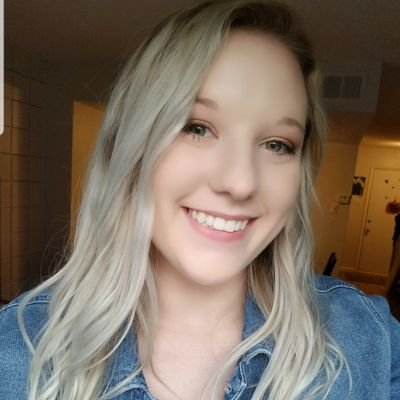 Profile Picture of Danielle Collier (@danyellcollier2) on Twitter