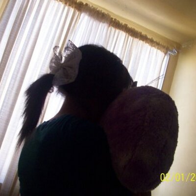 Profile Picture of Isabel Flores Loya (@isabelfloresloy) on Twitter