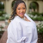 Profile Picture of Reneé Stephens (@sunni_beauti) on Instagram