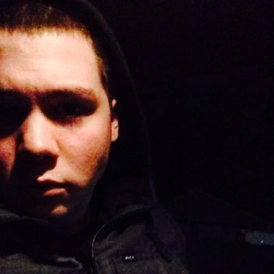 Profile Picture of Mike Simones (@Simones_2) on Twitter