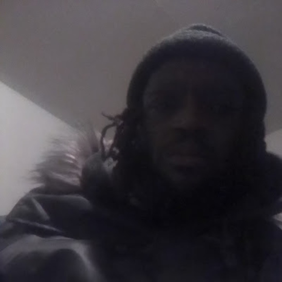 Profile Picture of Boss Boss (@bossboss295) on Poshmark