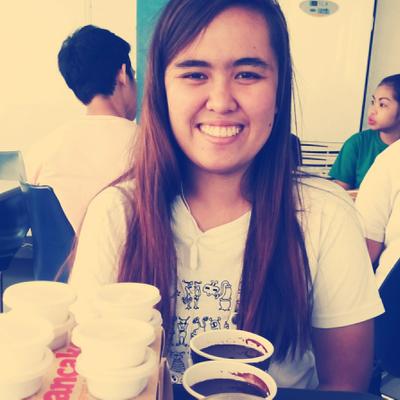 Profile Picture of Joanna Calderon (@wanacinderella) on Twitter